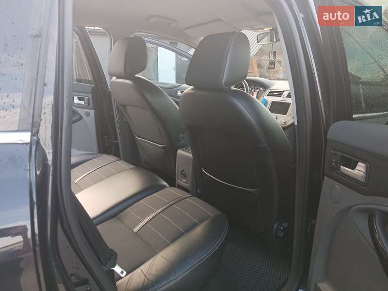 Внедорожник / Кроссовер Ford Kuga 2012 в Сокале фото 16 Внедорожник / Кроссовер Ford Kuga 2012 в Сокале