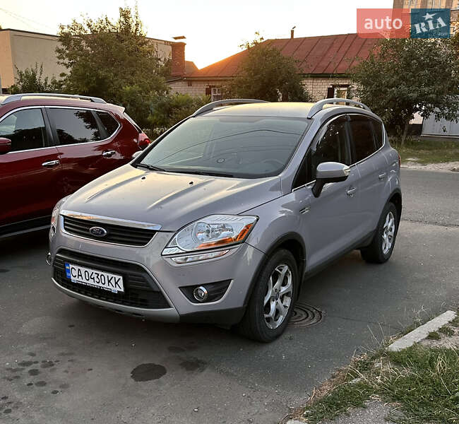 Позашляховик / Кросовер Ford Kuga 2011 в Черкасах