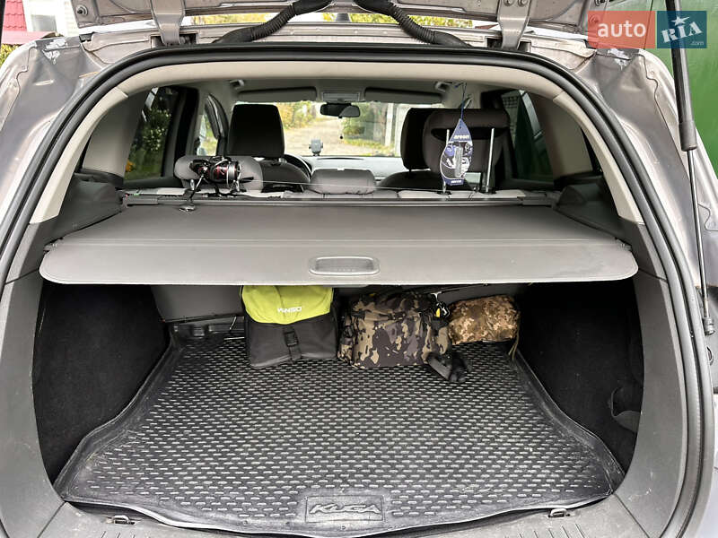 Позашляховик / Кросовер Ford Kuga 2011 в Черкасах