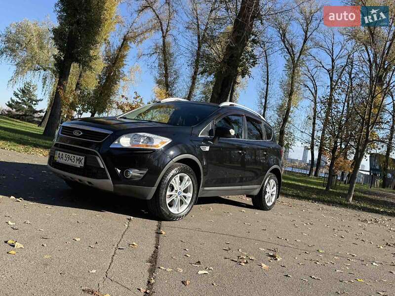 Внедорожник / Кроссовер Ford Kuga 2012 в Киеве