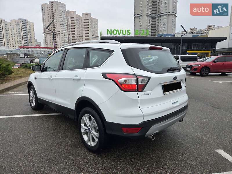 Внедорожник / Кроссовер Ford Kuga 2019 в Киеве