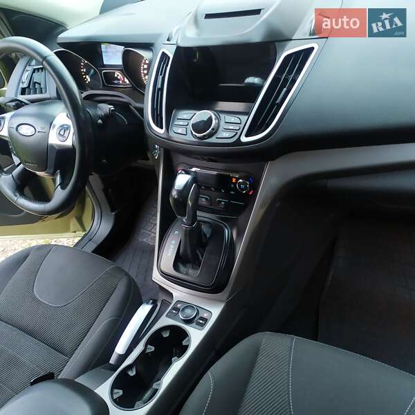 Позашляховик / Кросовер Ford Kuga 2015 в Кривому Розі фото 17 Позашляховик / Кросовер Ford Kuga 2015 в Кривому Розі