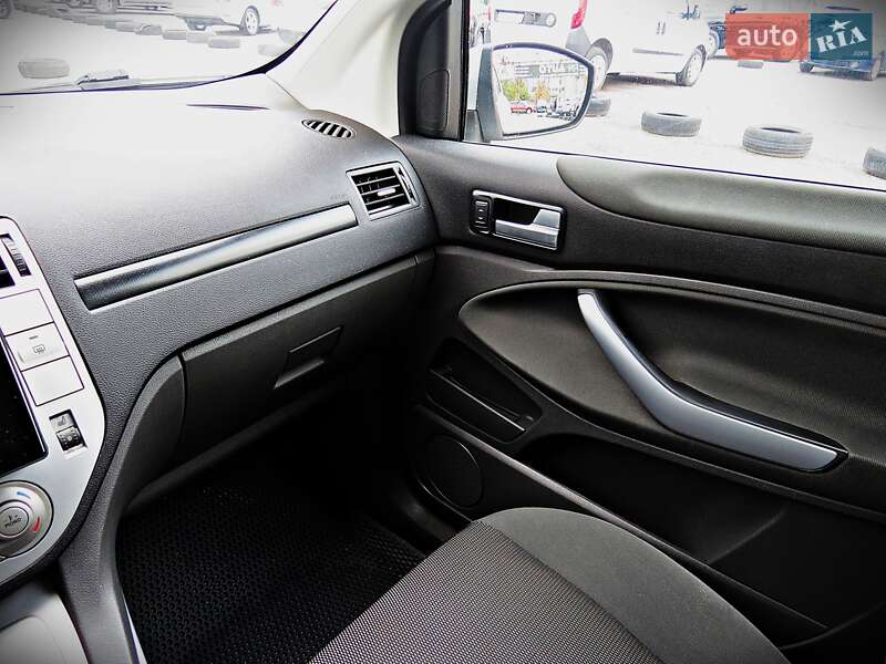 Внедорожник / Кроссовер Ford Kuga 2011 в Черкассах