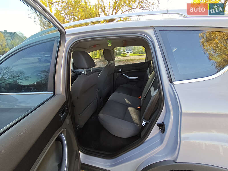 Внедорожник / Кроссовер Ford Kuga 2011 в Киеве фото 12 Внедорожник / Кроссовер Ford Kuga 2011 в Киеве