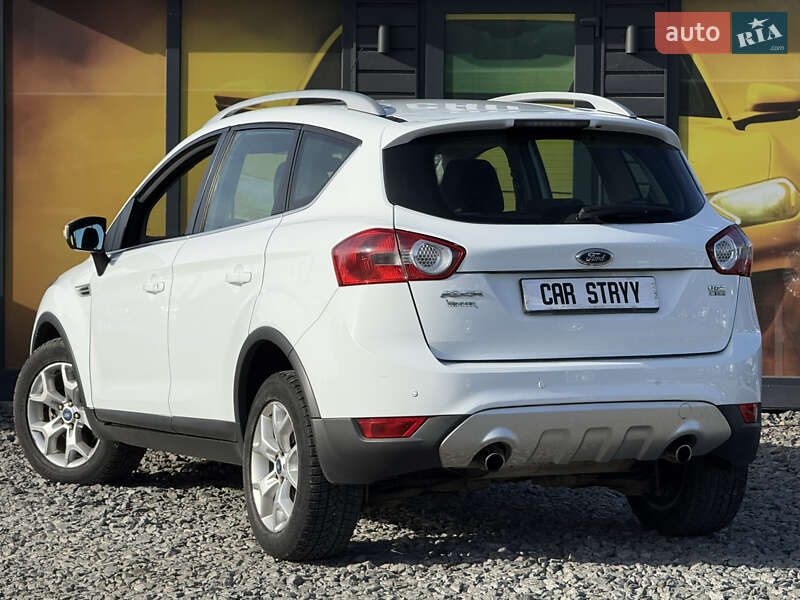 Позашляховик / Кросовер Ford Kuga 2010 в Стрию