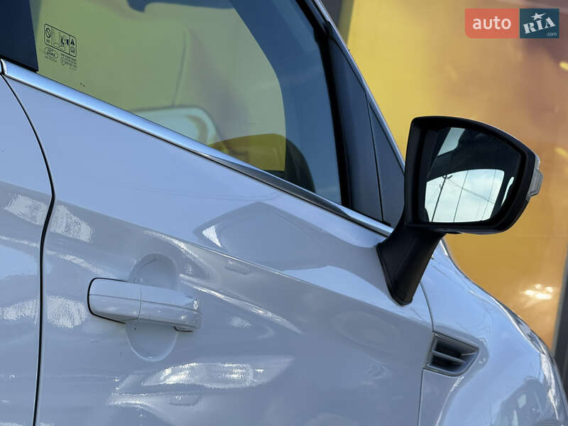 Позашляховик / Кросовер Ford Kuga 2010 в Стрию