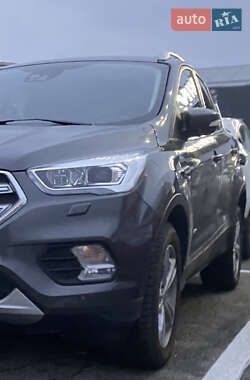 Внедорожник / Кроссовер Ford Kuga 2018 в Дружковке
