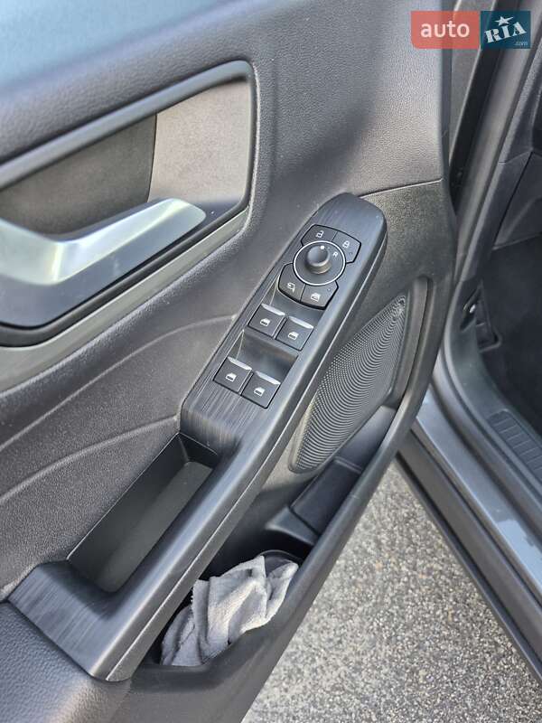 Внедорожник / Кроссовер Ford Kuga 2022 в Киеве