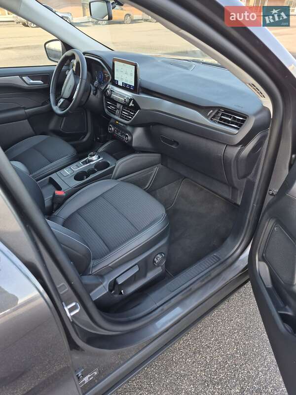 Внедорожник / Кроссовер Ford Kuga 2022 в Киеве