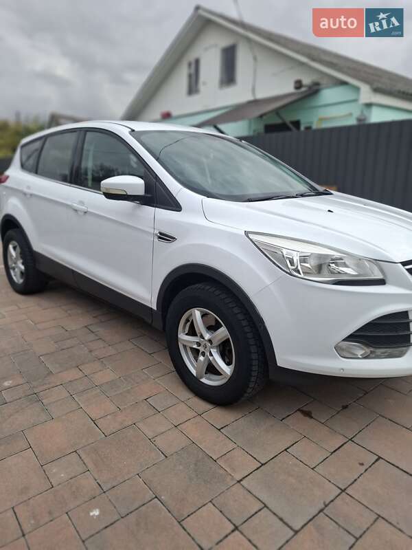 Внедорожник / Кроссовер Ford Kuga 2014 в Звягеле