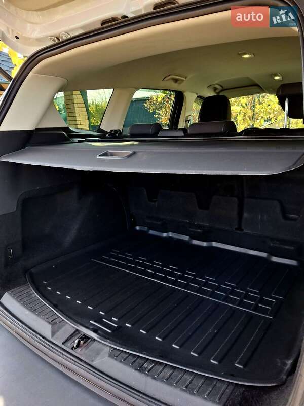 Внедорожник / Кроссовер Ford Kuga 2013 в Днепре