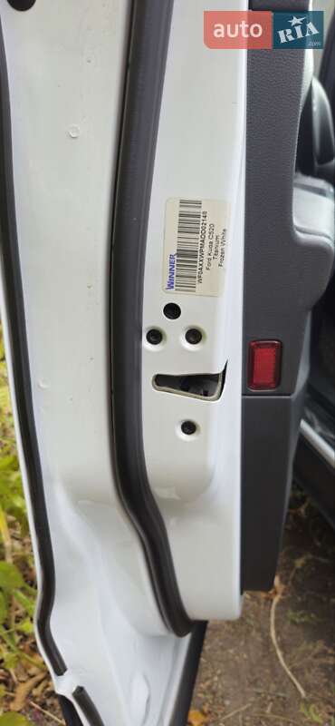 Внедорожник / Кроссовер Ford Kuga 2013 в Днепре