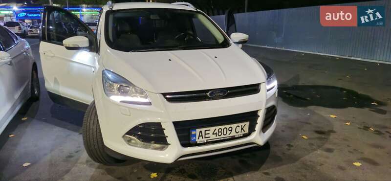 Внедорожник / Кроссовер Ford Kuga 2013 в Днепре