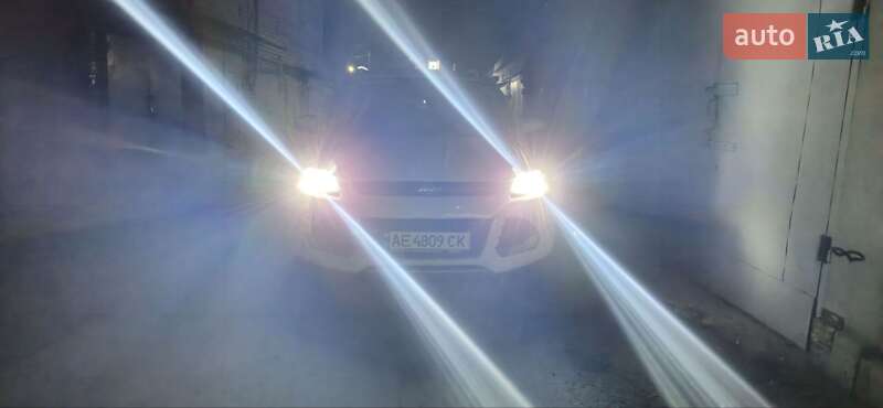 Внедорожник / Кроссовер Ford Kuga 2013 в Днепре