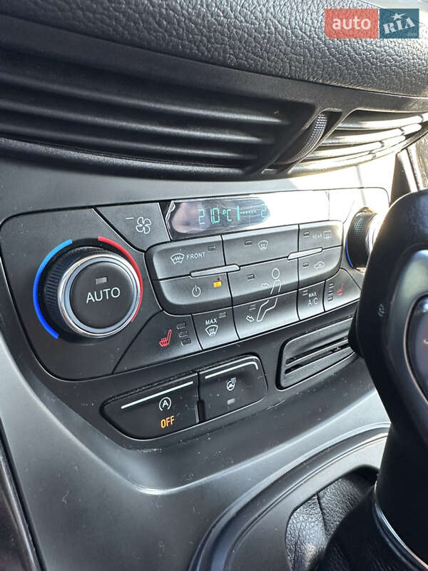 Внедорожник / Кроссовер Ford Kuga 2019 в Днепре