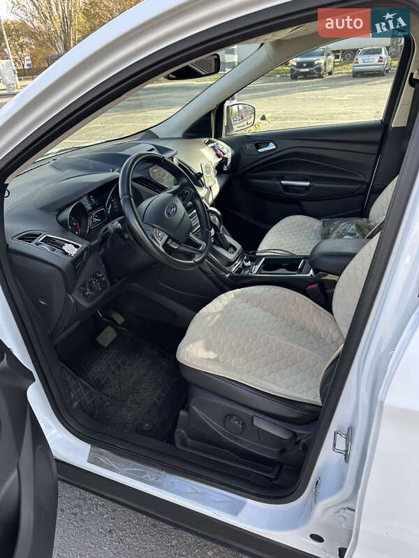 Внедорожник / Кроссовер Ford Kuga 2019 в Днепре