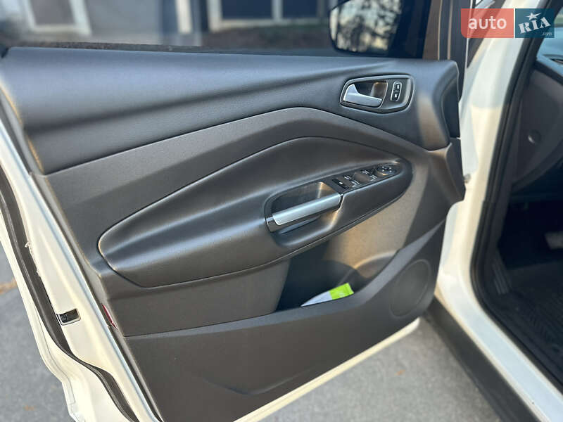 Внедорожник / Кроссовер Ford Kuga 2017 в Виннице фото 30 Внедорожник / Кроссовер Ford Kuga 2017 в Виннице