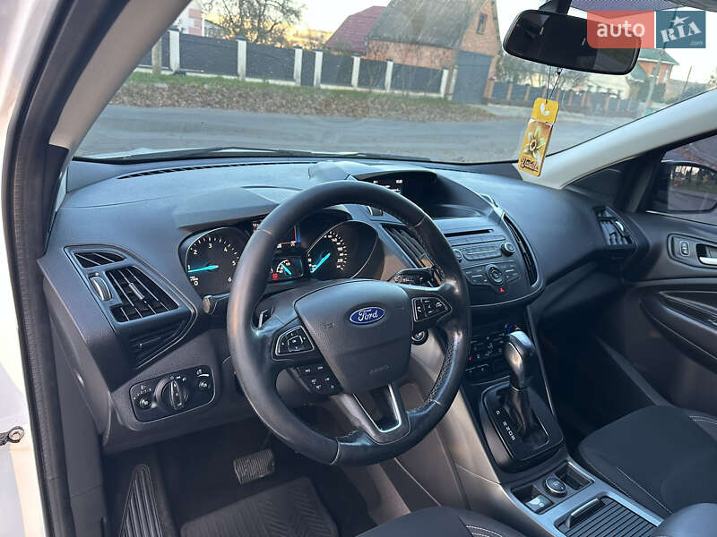 Внедорожник / Кроссовер Ford Kuga 2017 в Виннице фото 34 Внедорожник / Кроссовер Ford Kuga 2017 в Виннице