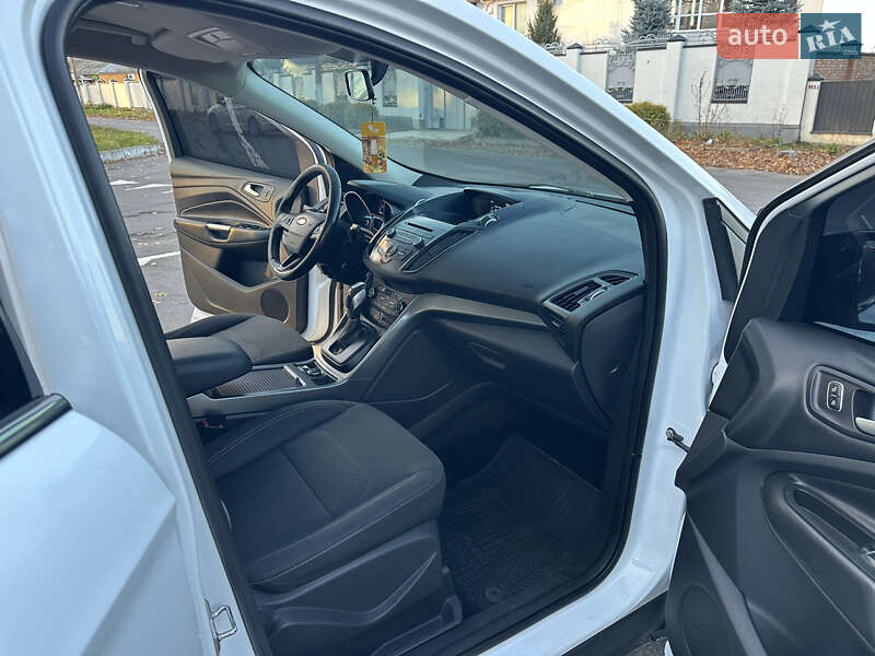 Внедорожник / Кроссовер Ford Kuga 2017 в Виннице фото 48 Внедорожник / Кроссовер Ford Kuga 2017 в Виннице