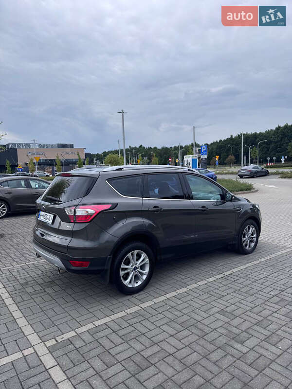Внедорожник / Кроссовер Ford Kuga 2019 в Киеве