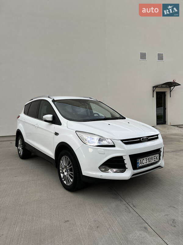 Позашляховик / Кросовер Ford Kuga 2013 в Луцьку