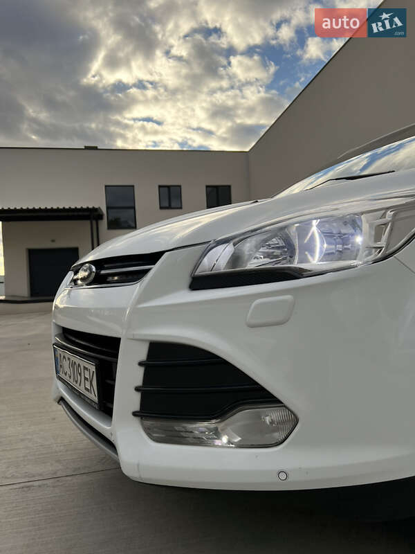 Позашляховик / Кросовер Ford Kuga 2013 в Луцьку