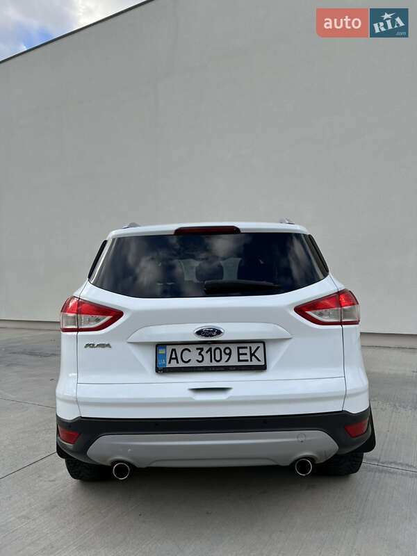 Позашляховик / Кросовер Ford Kuga 2013 в Луцьку