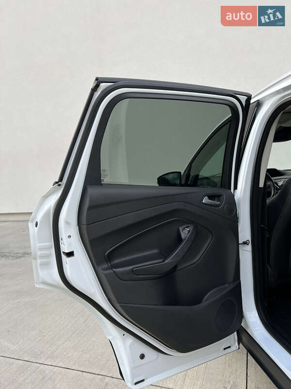 Позашляховик / Кросовер Ford Kuga 2013 в Луцьку