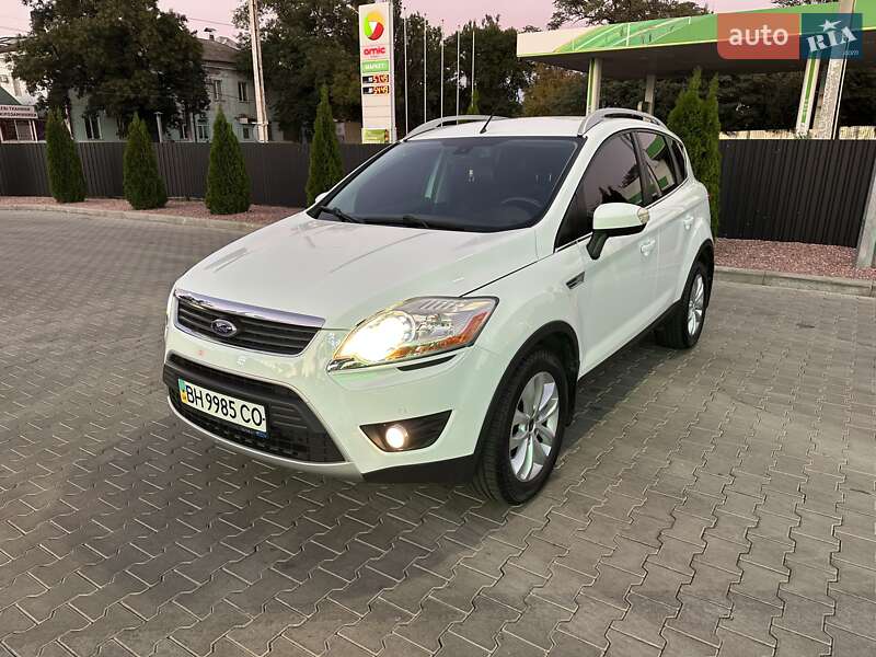 Внедорожник / Кроссовер Ford Kuga 2010 в Одессе