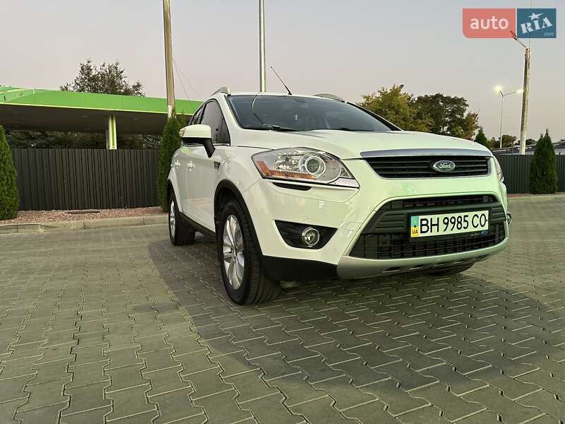Внедорожник / Кроссовер Ford Kuga 2010 в Одессе