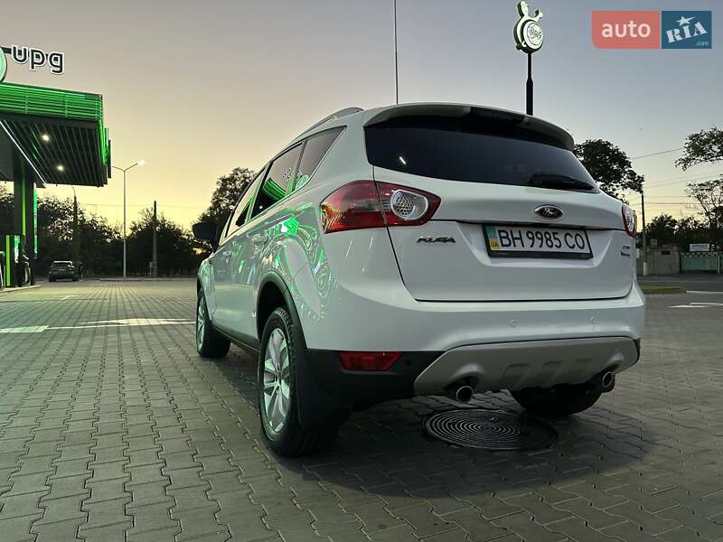Внедорожник / Кроссовер Ford Kuga 2010 в Одессе