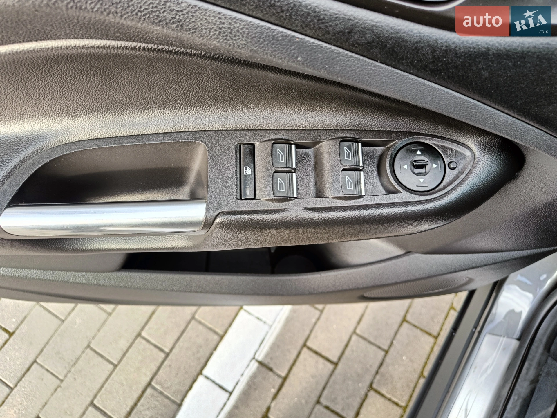 2016 Ford Kuga - мініатюра 18