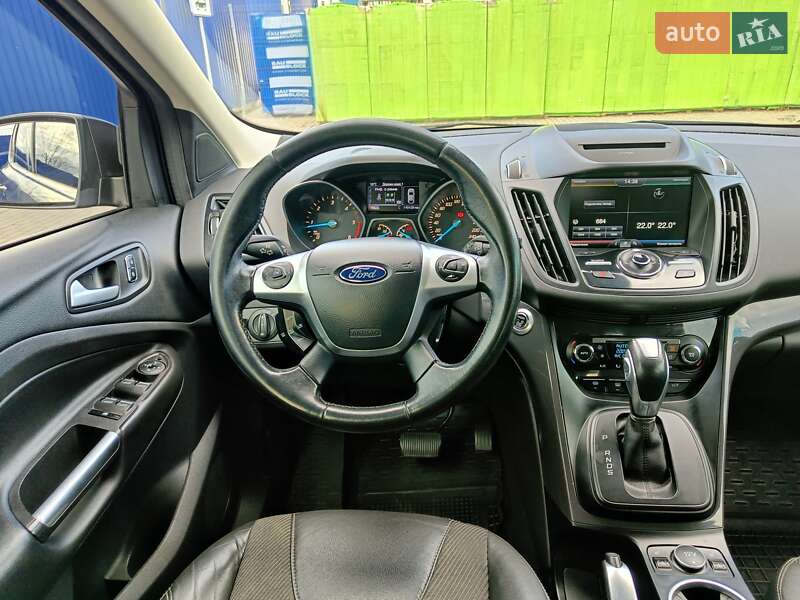 Внедорожник / Кроссовер Ford Kuga 2016 в Калуше