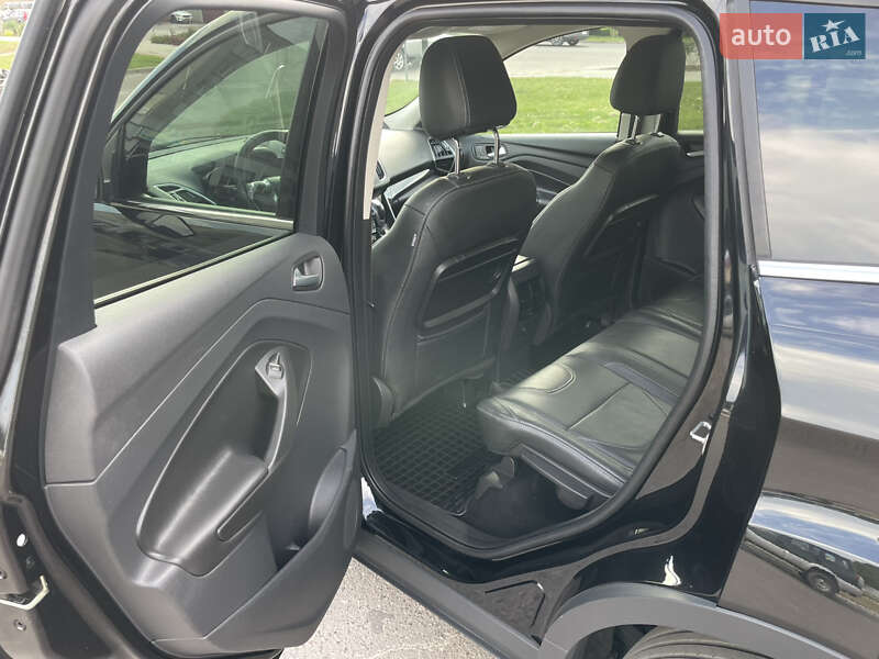 Внедорожник / Кроссовер Ford Kuga 2014 в Дубно