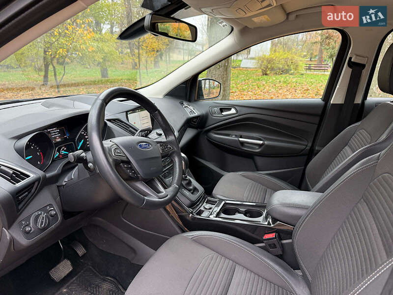 Внедорожник / Кроссовер Ford Kuga 2019 в Киеве фото 10 Внедорожник / Кроссовер Ford Kuga 2019 в Киеве