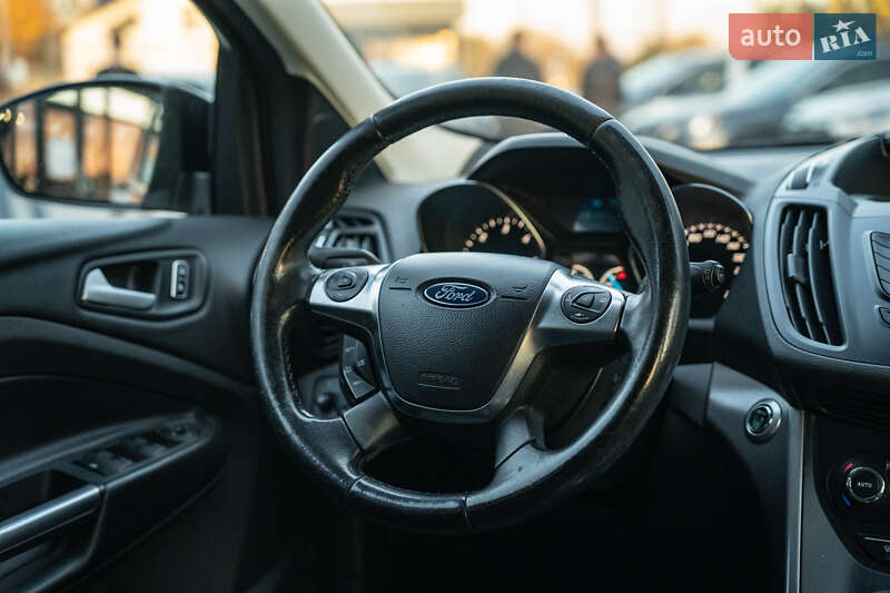 Внедорожник / Кроссовер Ford Kuga 2015 в Черновцах фото 19 Внедорожник / Кроссовер Ford Kuga 2015 в Черновцах