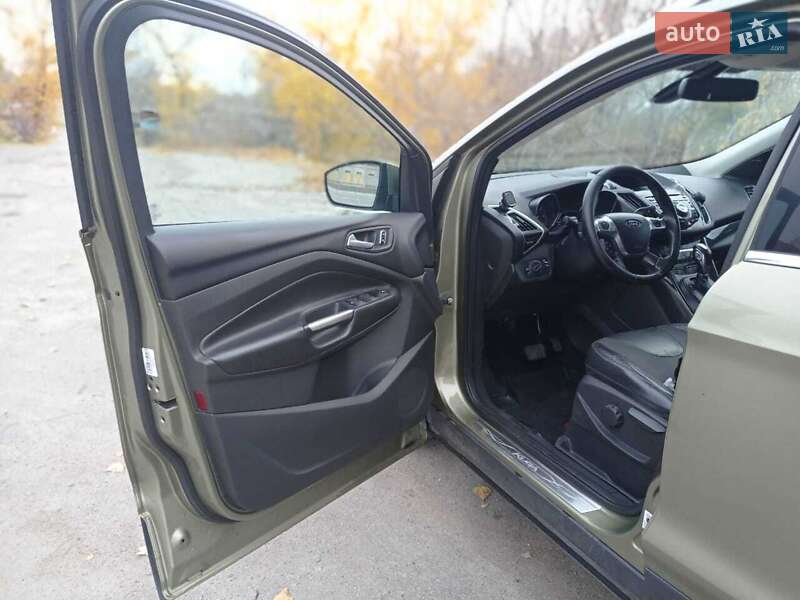 Внедорожник / Кроссовер Ford Kuga 2013 в Днепре фото 6 Внедорожник / Кроссовер Ford Kuga 2013 в Днепре