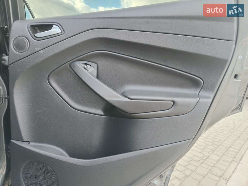Позашляховик / Кросовер Ford Kuga 2017 в Львові фото 8 Позашляховик / Кросовер Ford Kuga 2017 в Львові
