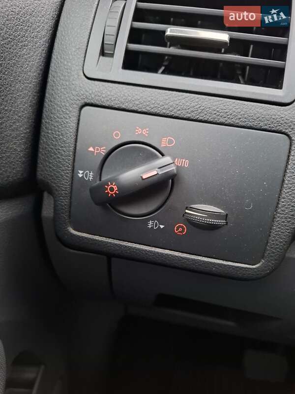 Позашляховик / Кросовер Ford Kuga 2011 в Києві фото 65 Позашляховик / Кросовер Ford Kuga 2011 в Києві