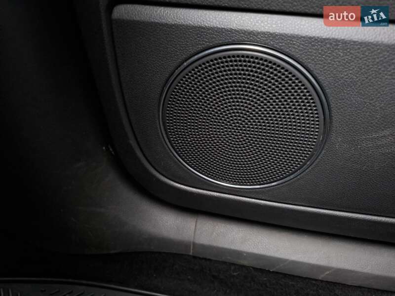 Позашляховик / Кросовер Ford Kuga 2011 в Києві фото 73 Позашляховик / Кросовер Ford Kuga 2011 в Києві