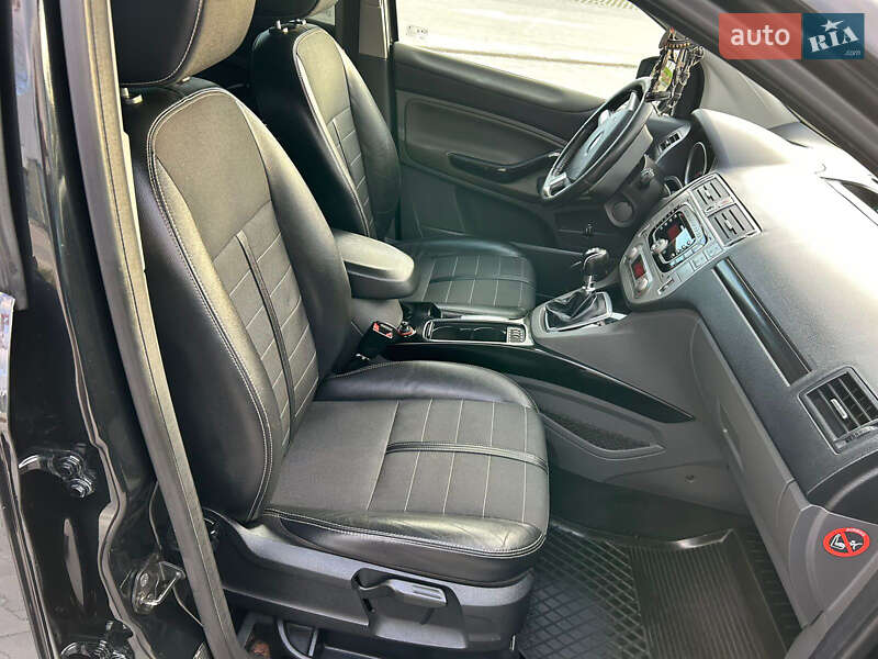 Позашляховик / Кросовер Ford Kuga 2012 в Львові фото 23 Позашляховик / Кросовер Ford Kuga 2012 в Львові