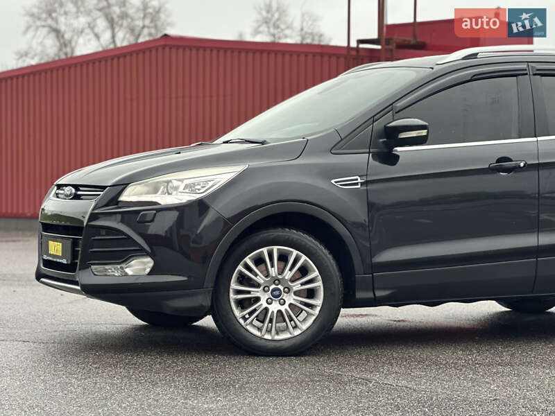 Позашляховик / Кросовер Ford Kuga 2013 в Києві