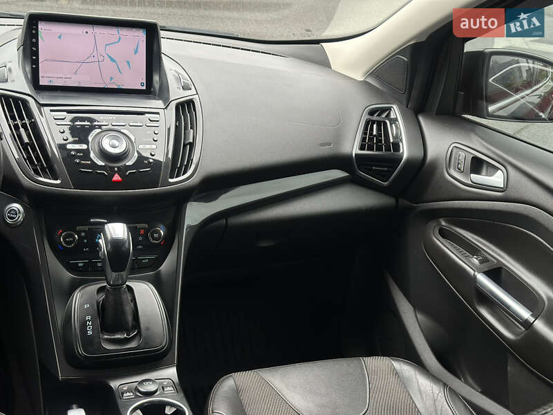 Позашляховик / Кросовер Ford Kuga 2013 в Києві