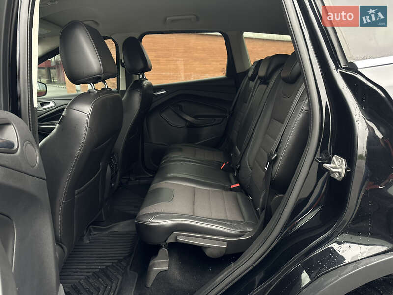 Позашляховик / Кросовер Ford Kuga 2013 в Києві