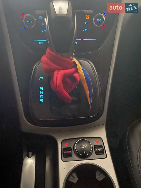 Позашляховик / Кросовер Ford Kuga 2015 в Южноукраїнську