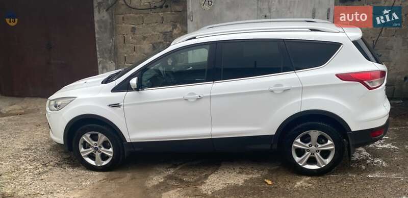 Позашляховик / Кросовер Ford Kuga 2015 в Южноукраїнську