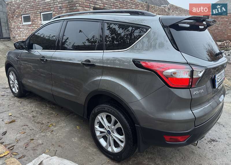 Внедорожник / Кроссовер Ford Kuga 2019 в Днепре