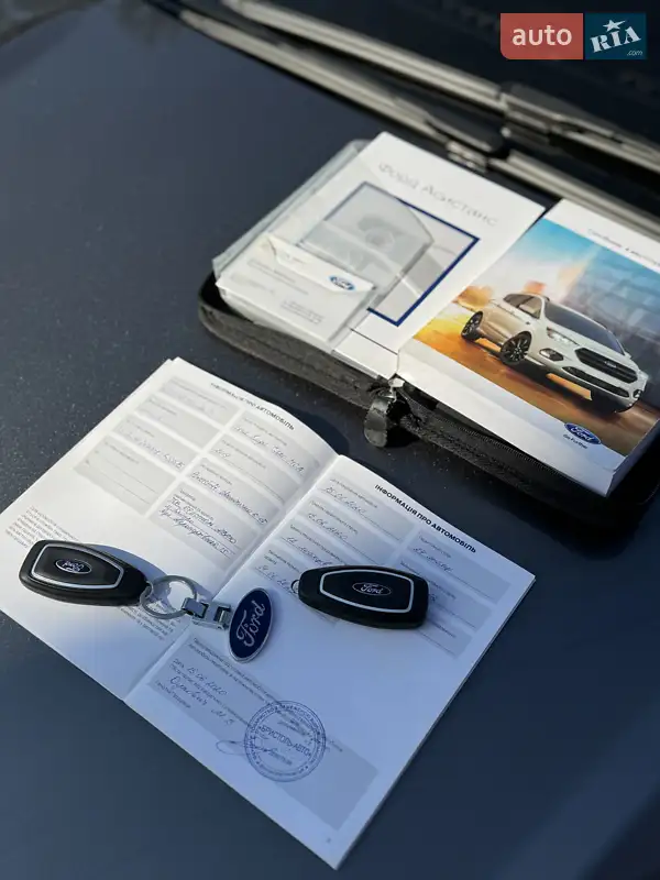 Внедорожник / Кроссовер Ford Kuga 2019 в Днепре документ