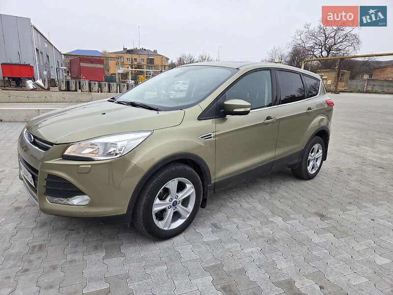 Внедорожник / Кроссовер Ford Kuga 2013 в Луцке