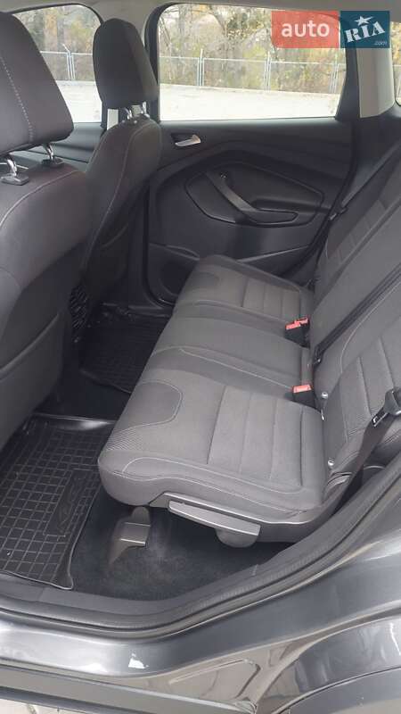 Позашляховик / Кросовер Ford Kuga 2016 в Вінниці фото 38 Позашляховик / Кросовер Ford Kuga 2016 в Вінниці